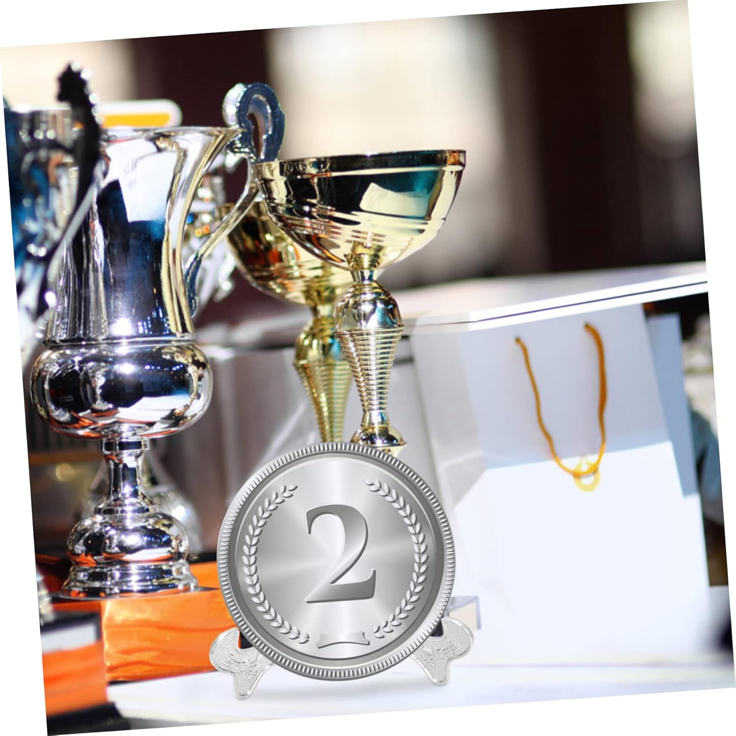 Cabilock Zinc Alloy Plate Display Stand for Home and Events