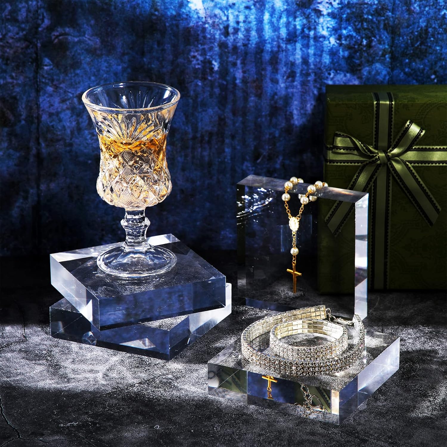 Vicenpal 8 Pcs Acrylic Cube Jewelry Display Stand Set